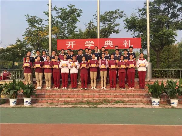 https://mmbiz.qpic.cn/mmbiz_jpg/gAkqn4cf6BmwM9WwrhN0NXowjqc6EaIlBGw76ZXveBYXyeENadWXhWduibjYUOFOahToviayVCtVH4cTWWr0R2Og/640?wx_fmt=jpeg