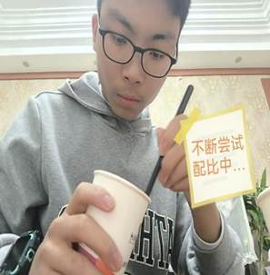 d9d9a2409d7d4faf3485eb4660f9f08b