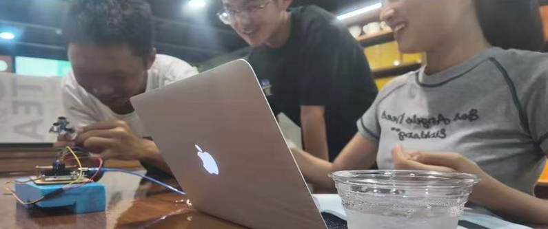 /Users/liuyihan1210/Desktop/c.jpgc