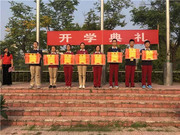 https://mmbiz.qpic.cn/mmbiz_jpg/gAkqn4cf6BmwM9WwrhN0NXowjqc6EaIlribWXFtYsbBg9rribAQRnvg0wuEwgdNtiatmNIB5Z04AL0icxFfaicRiaWIA/640?wx_fmt=jpeg